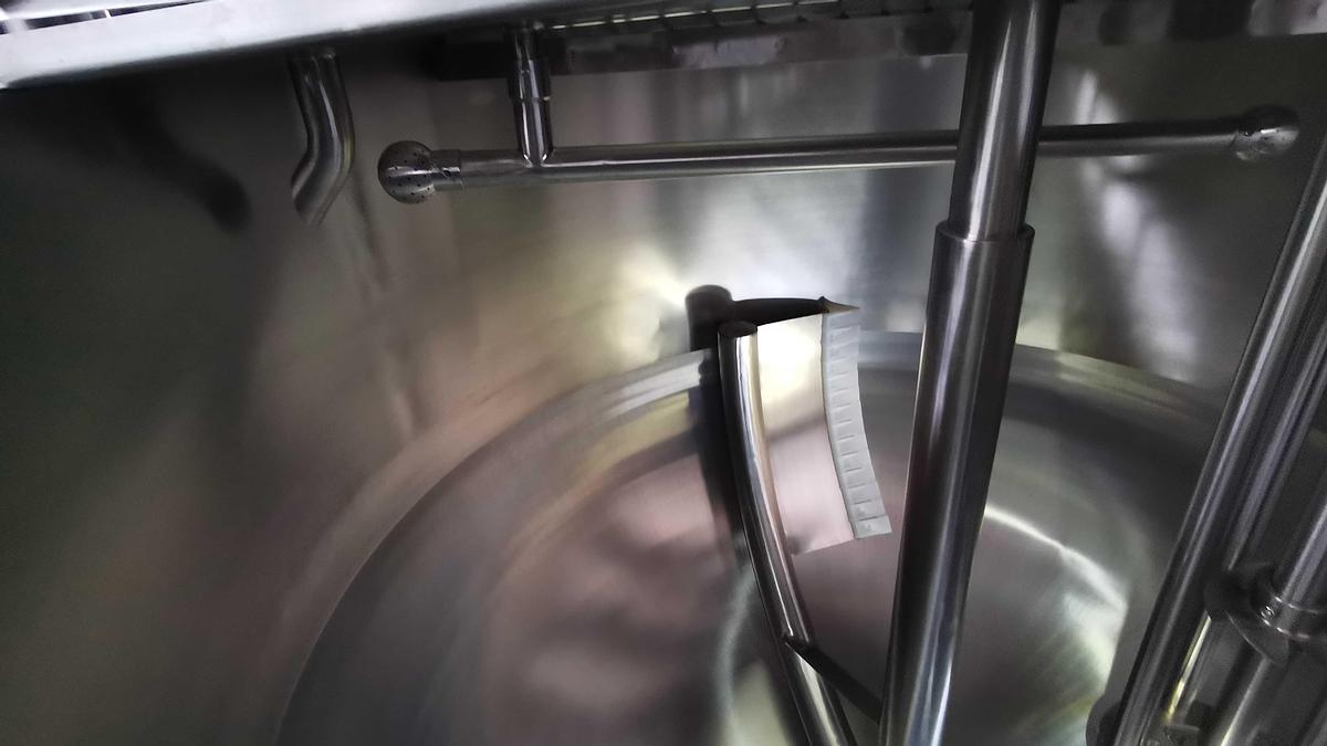 300 Gallon Steam Jacketed Mixing Kettle – ASME Rated, with Homogenizer