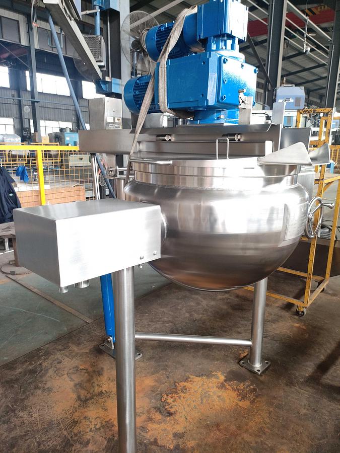 25 Gallon Tilting Jacketed Kettle