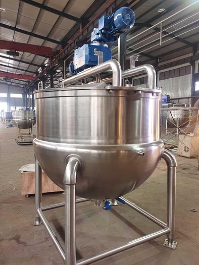 New 300 Gallon steam jacketed mixing kettle