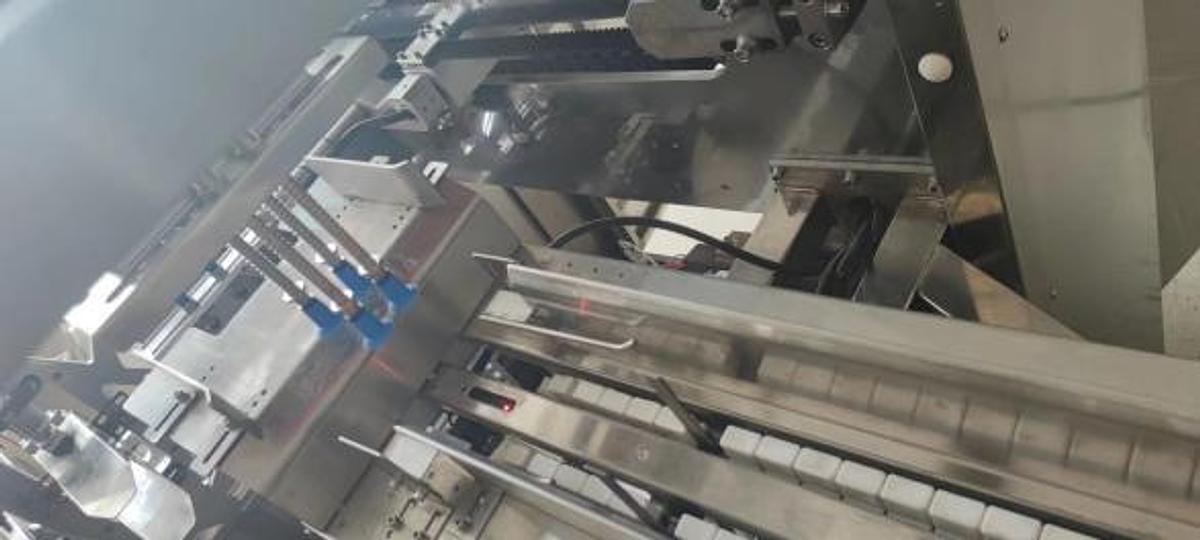 M-Bag 8-Side Seal Pouch Machine