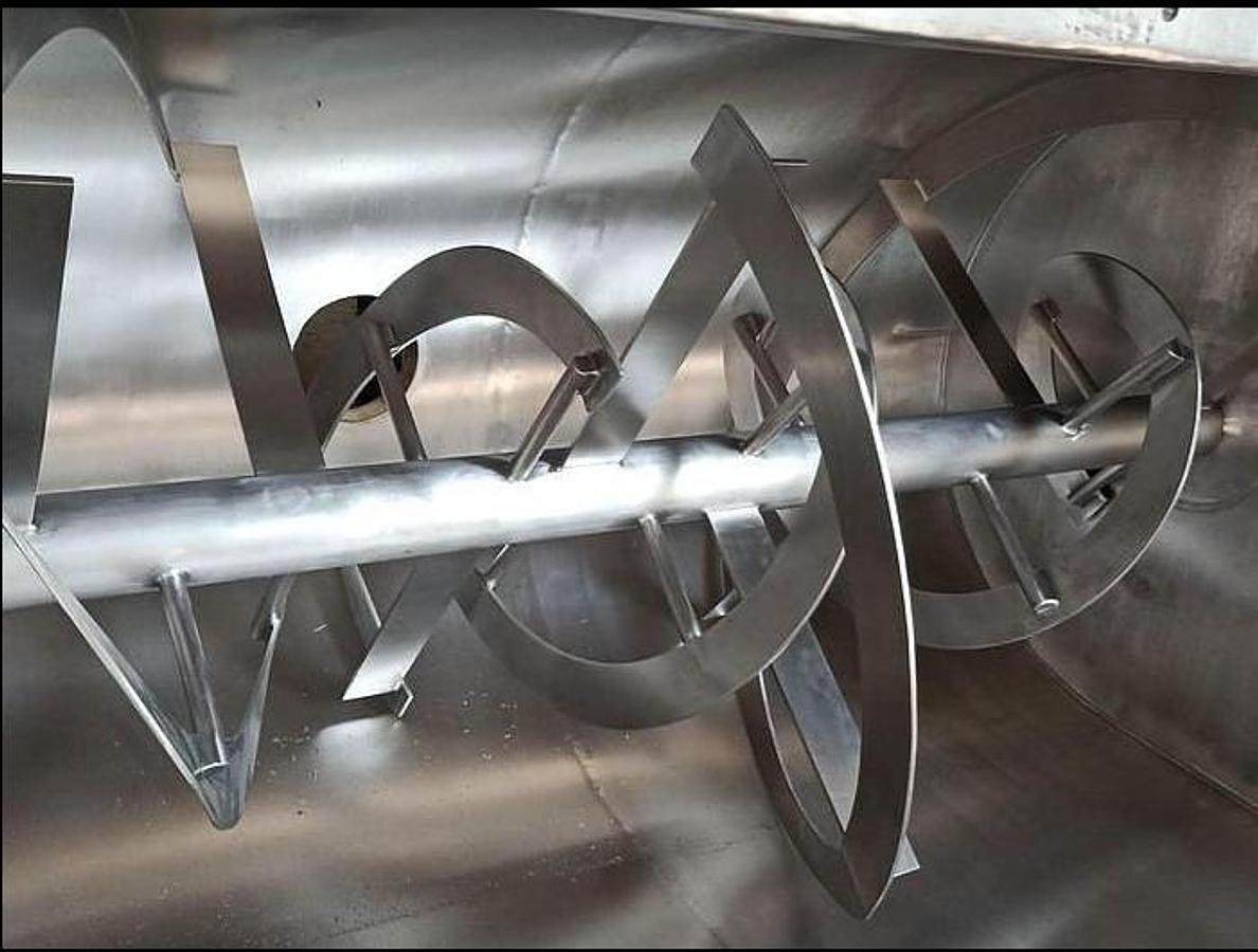 300 Cu. Ft. Ribbon Blender