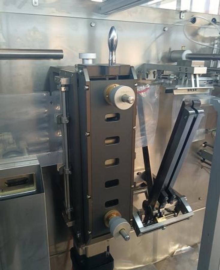 Dual-Lane Form-Fill-Seal Machine for Zipper Doypack Pouches