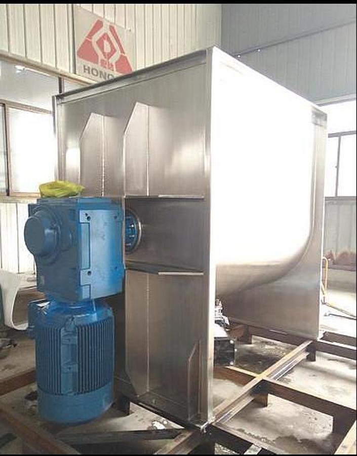 300 Cu. Ft. Ribbon Blender