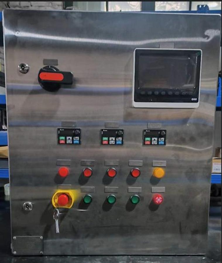 300 Gallon Triple agitation mixing tank with high shear disperser mixing