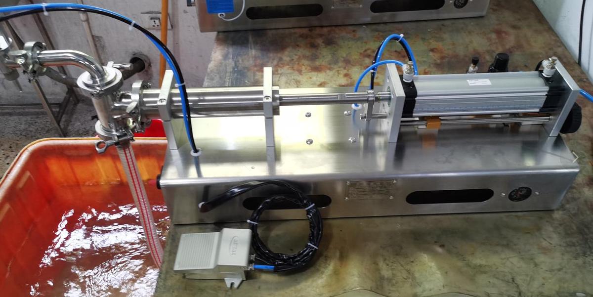 Semi-Automatic Piston Filler 5000
