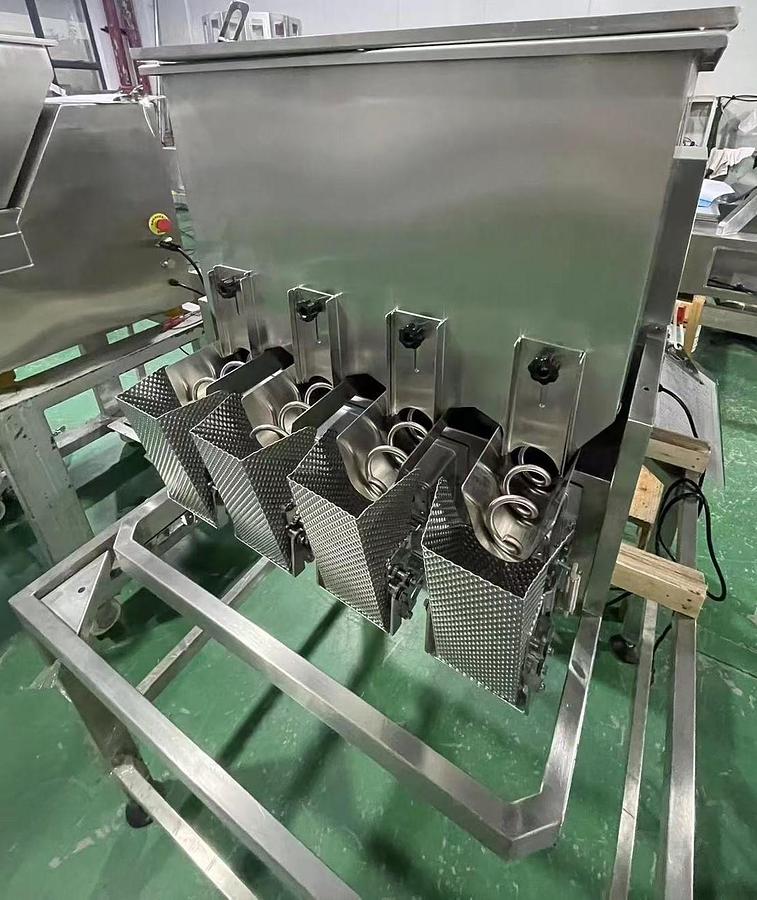 Four-Head Screw Linear Weigher   HA-SLW4H3L
