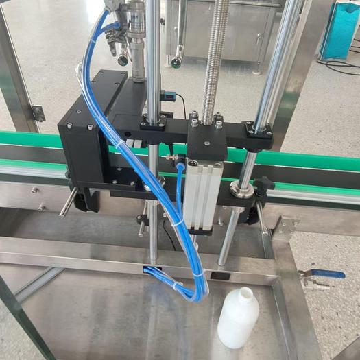 Single head magnetic pump filling machine