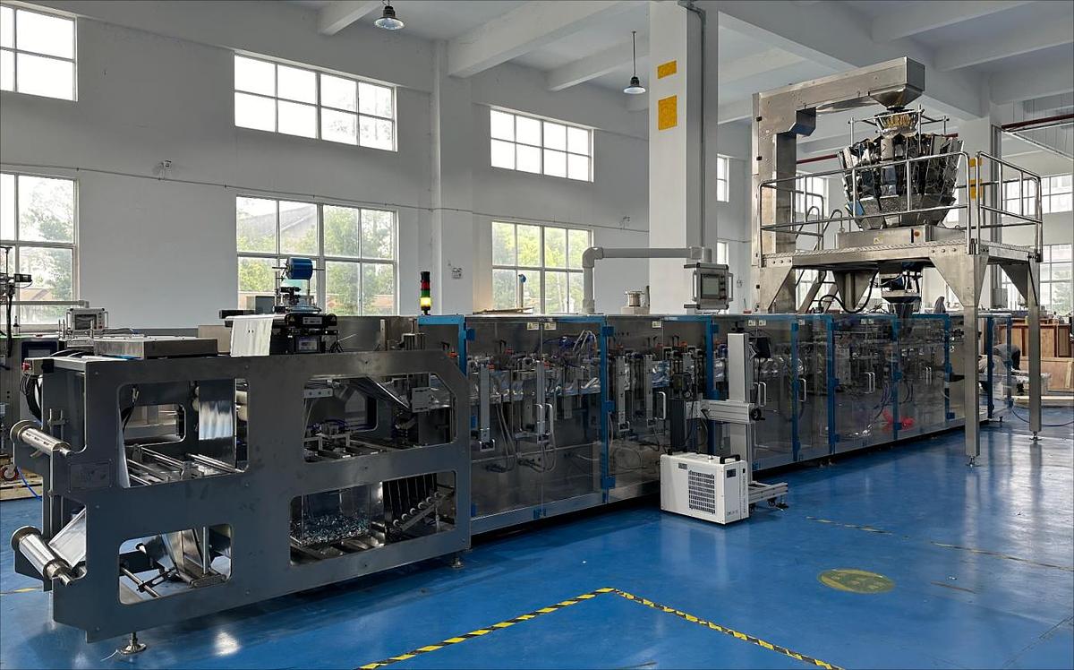 Horizontal Stand-up Pouch with Zipper Roll Film Packaging Machine