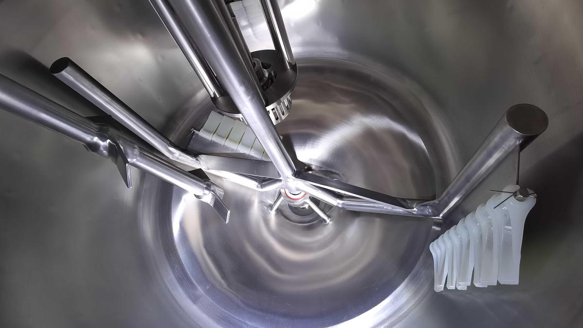 50 USG Cone Bottom Vacuum Kettle / Mixing Tank, Featuring Triple Agitation and an Emulsifying Mixer