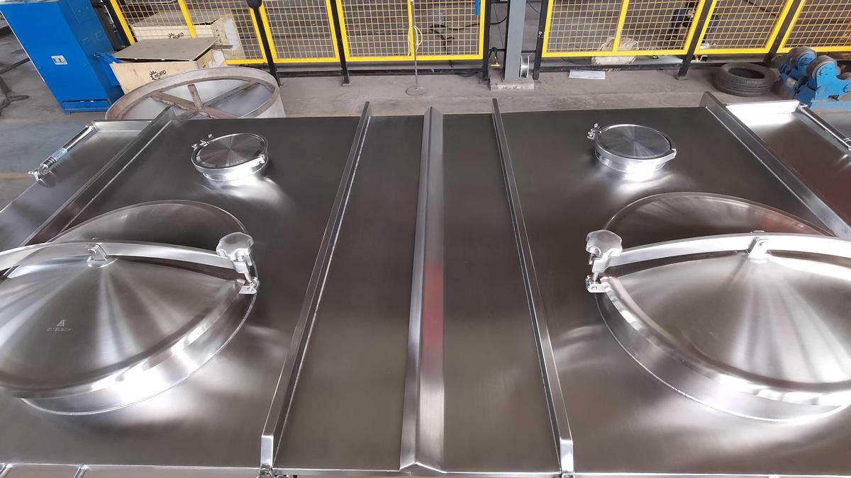 130 Cu. Ft ribbon blender