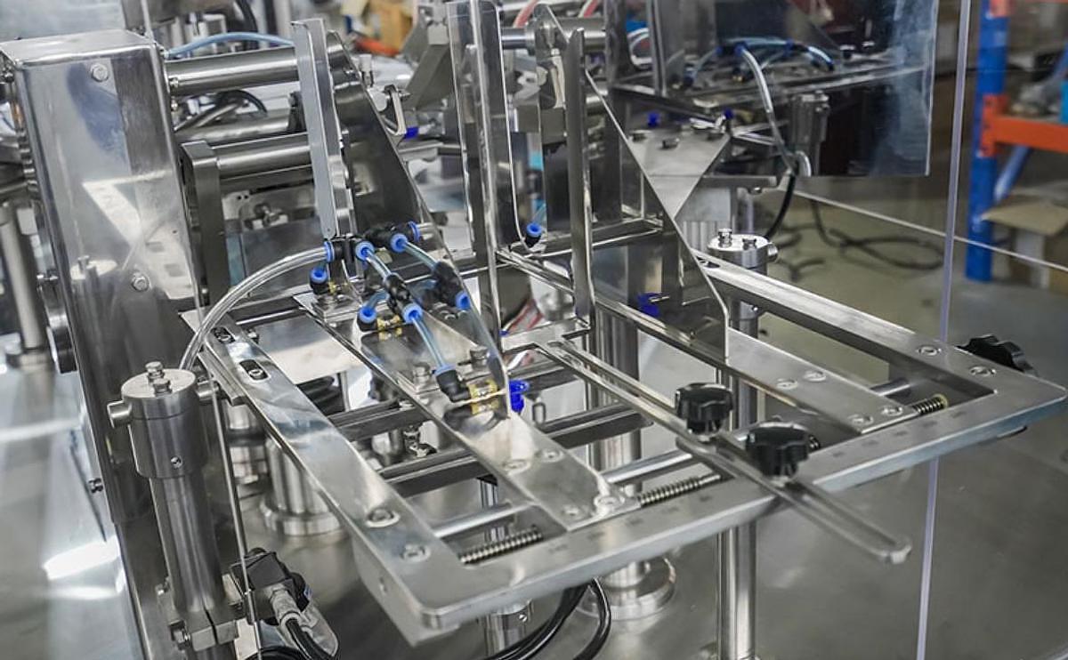 Rotary Packaging Machine with Four-Head Linear Weigher (240E+LW4H3L)