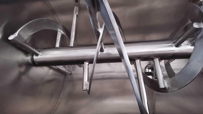 10 Cuft ribbon blender in stock in CA