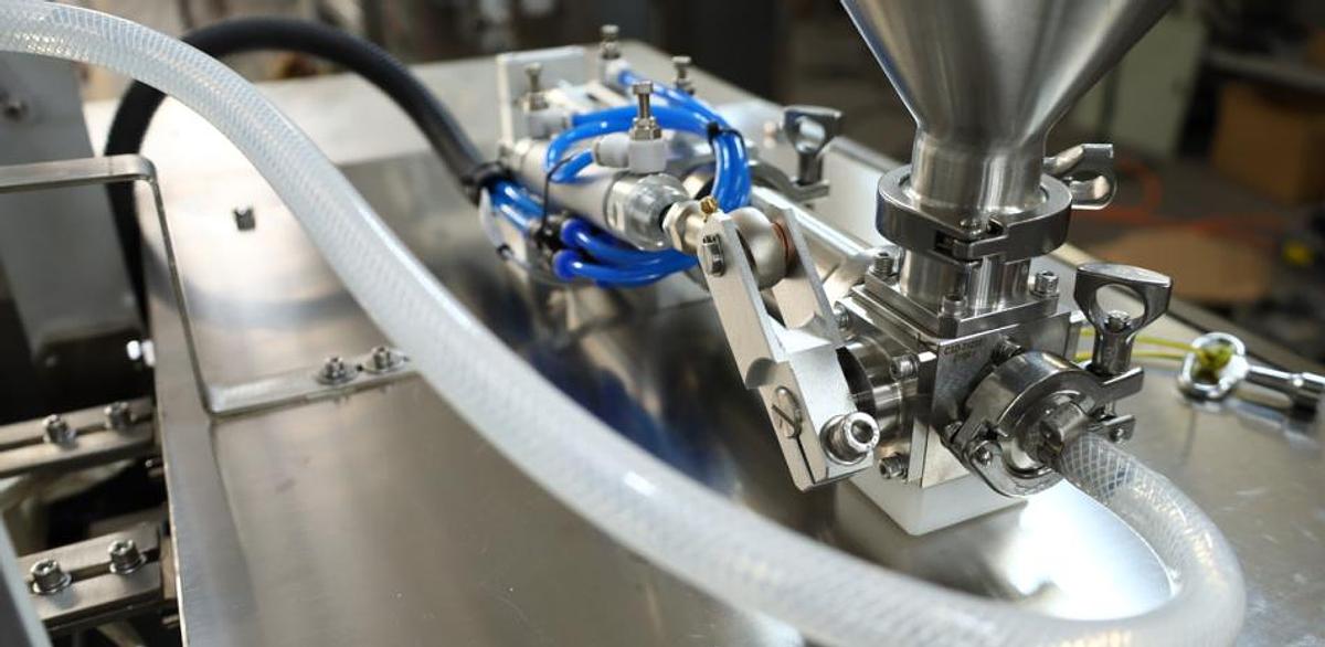 Single-lane Liquid Packaging Machine 200B+9832G