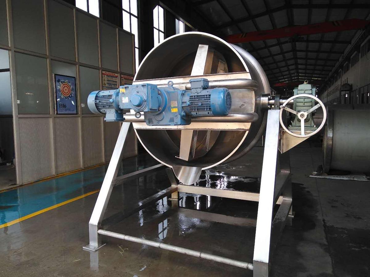 200 USG Tilting Steam Jacketed Mixing Kettle