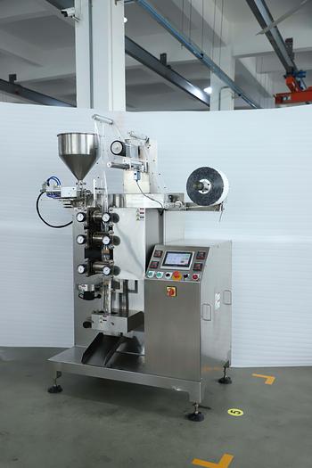 YL150C Vertical Film Fill Seal Packaging Machine for Sauce/Liquid