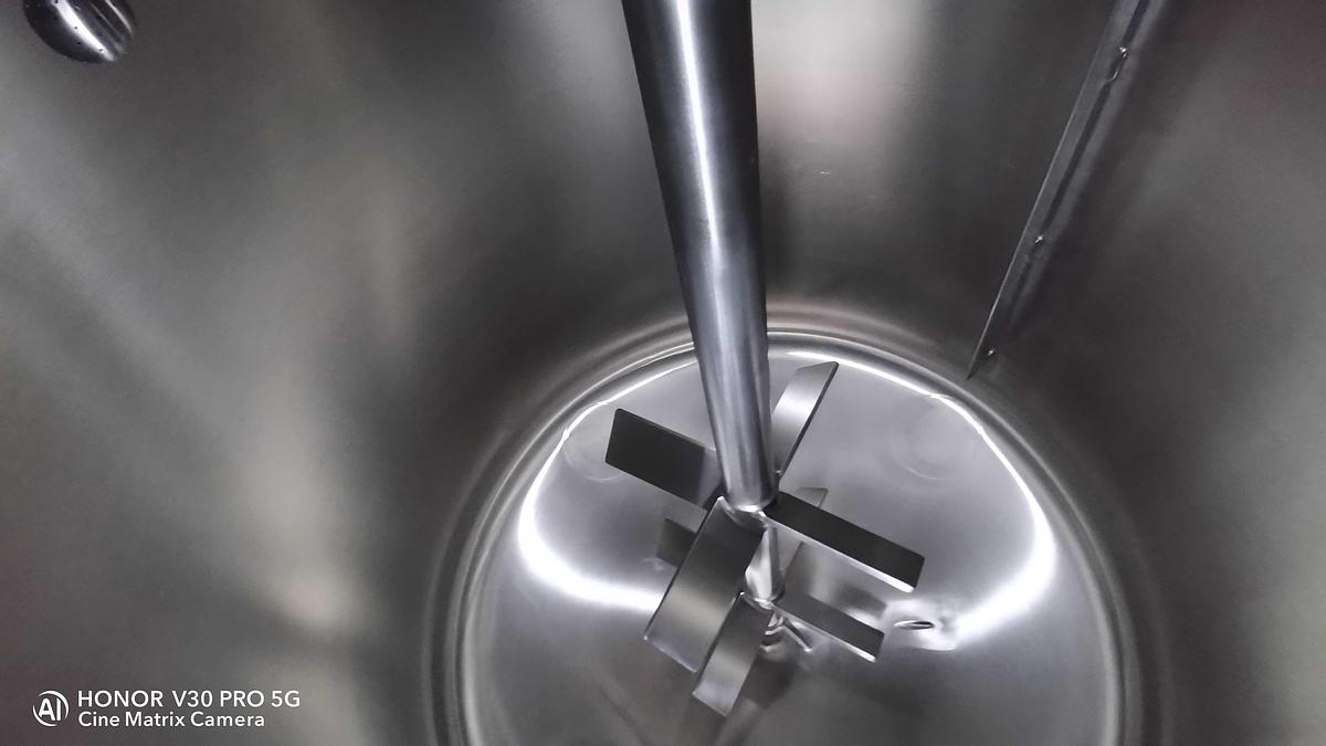 1000 Gal Stainless Steel Single Shell Tank - Industrial Mixing Tank with Agitator