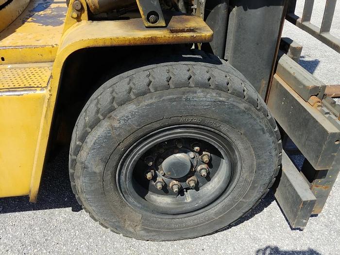 Used Clark C500-Y100 9,175 Lb 139" Fork Height Forklift - 16660