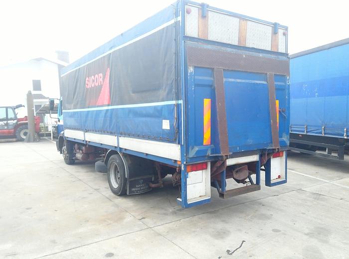 Usado 1992 MERCEDES-BENZ 1422 curtainsider
