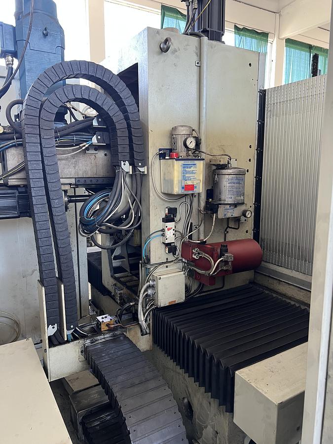 Usato CENTRO DI LAVORO PAVENTA mod. SPEED 500