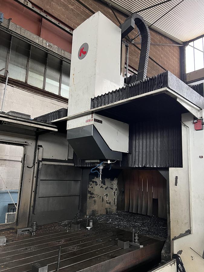 Usato FRESATRICE A PORTALE  KONDIA HM315