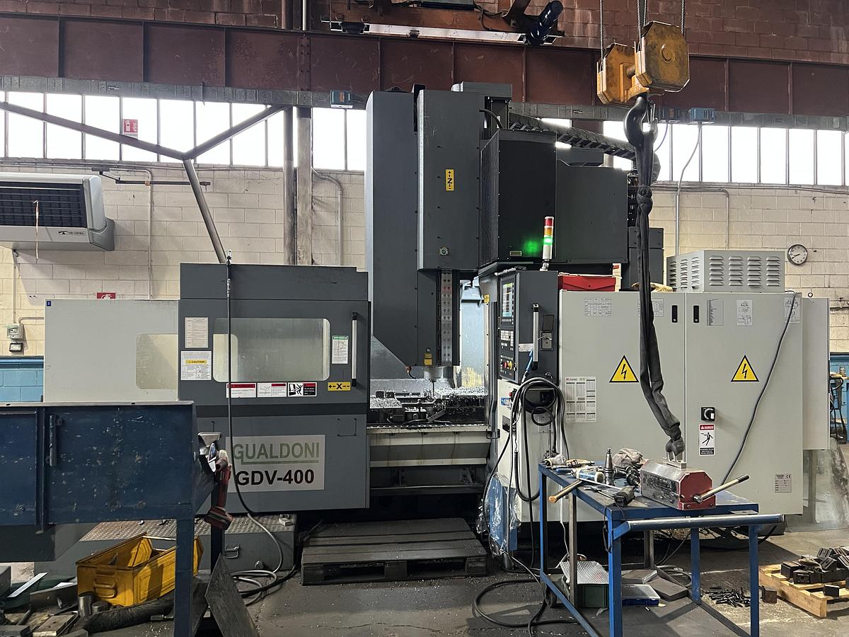 Usato FRESATRICE A PORTALE GUALDONI GDV 400