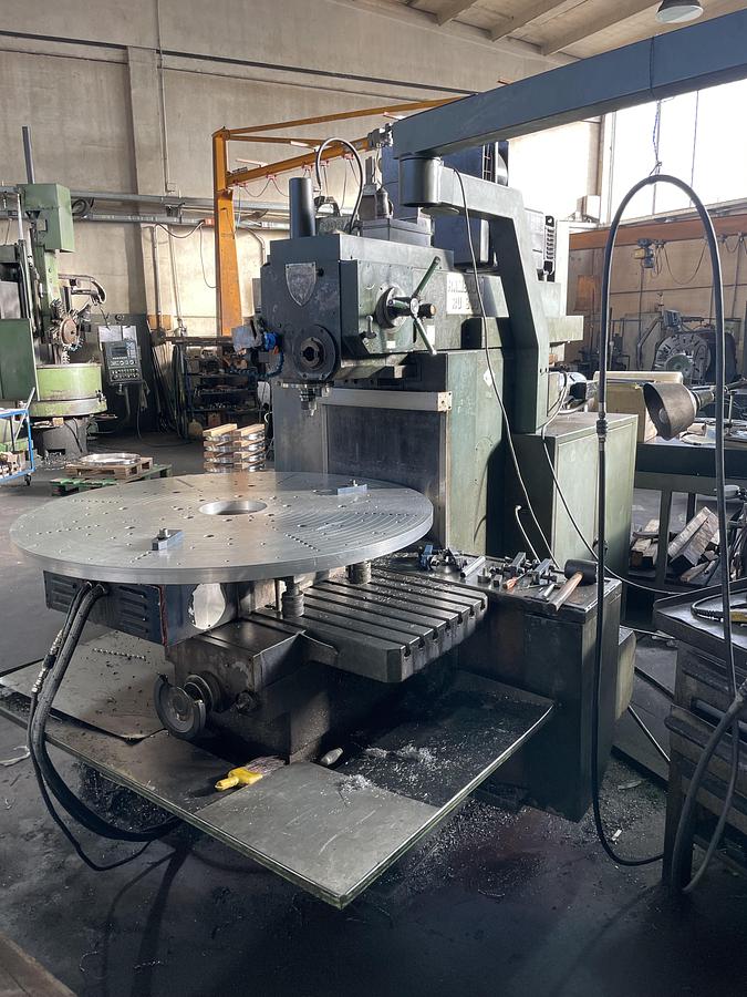 Usato FRESATRICE CNC A MENSOLA USATA RAMBAUDI RU 800