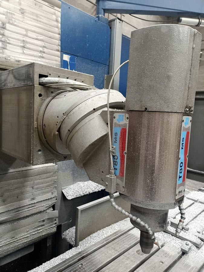 Usato FRESATRICE A BANCO FISSO FIL FS 200 SPEED