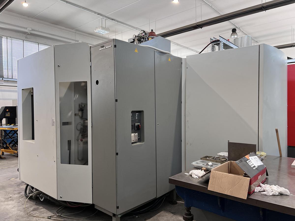 Usato CENTRO DI LAVORO VERTICALE DECKEL MAHO mod. DMC 500 Linear
