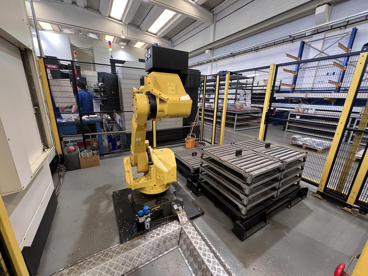 Usato CENTRO DI LAVORO USATO DMG MORI mod. CMX 800 V