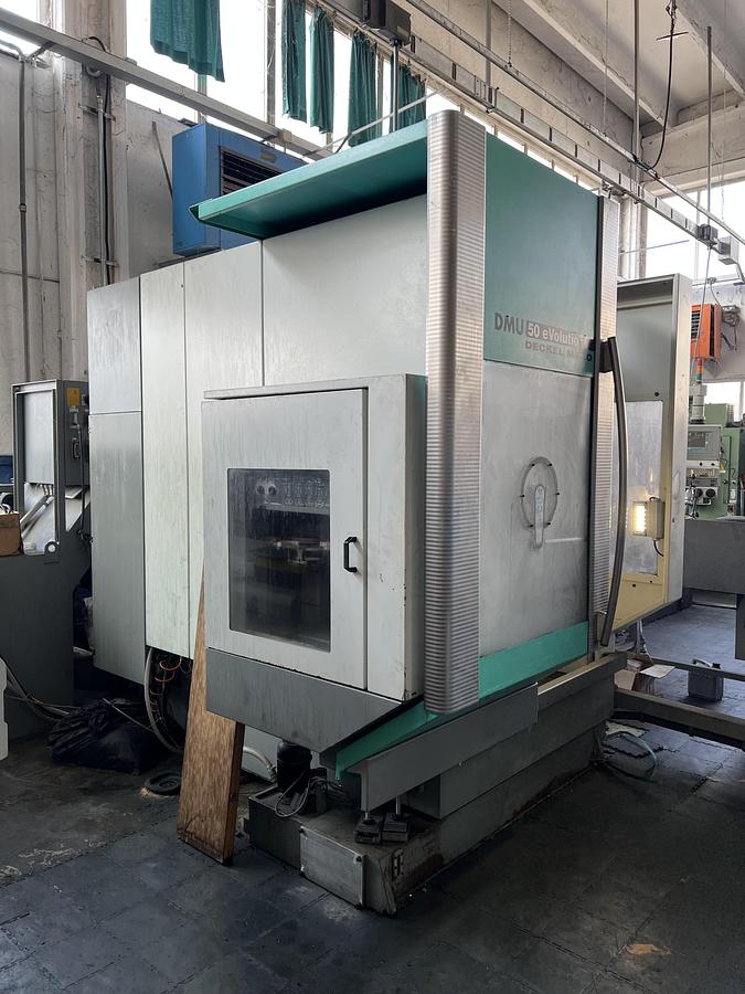 Usato CENTRO DI LAVORO A 5 ASSI