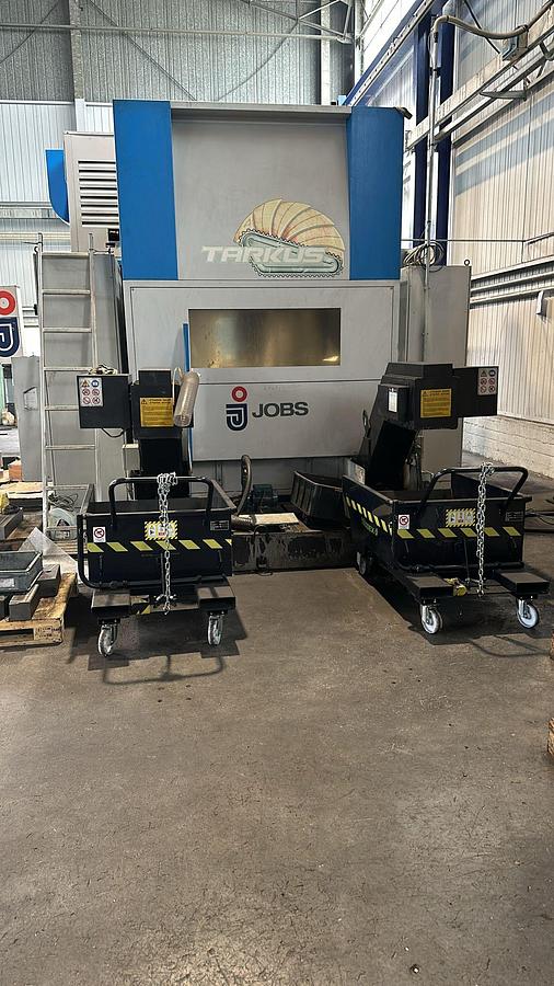 Usato FRESATRICE A PORTALE JOBS 5 assi mod. TARKUS