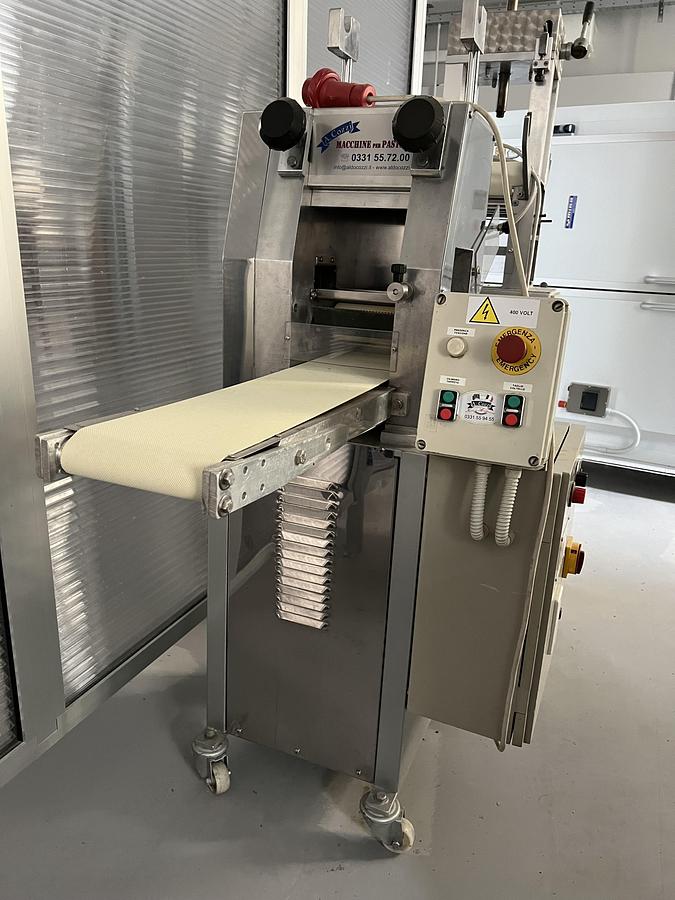 Usato RAVIOLATRICE A. COZZI RS 160