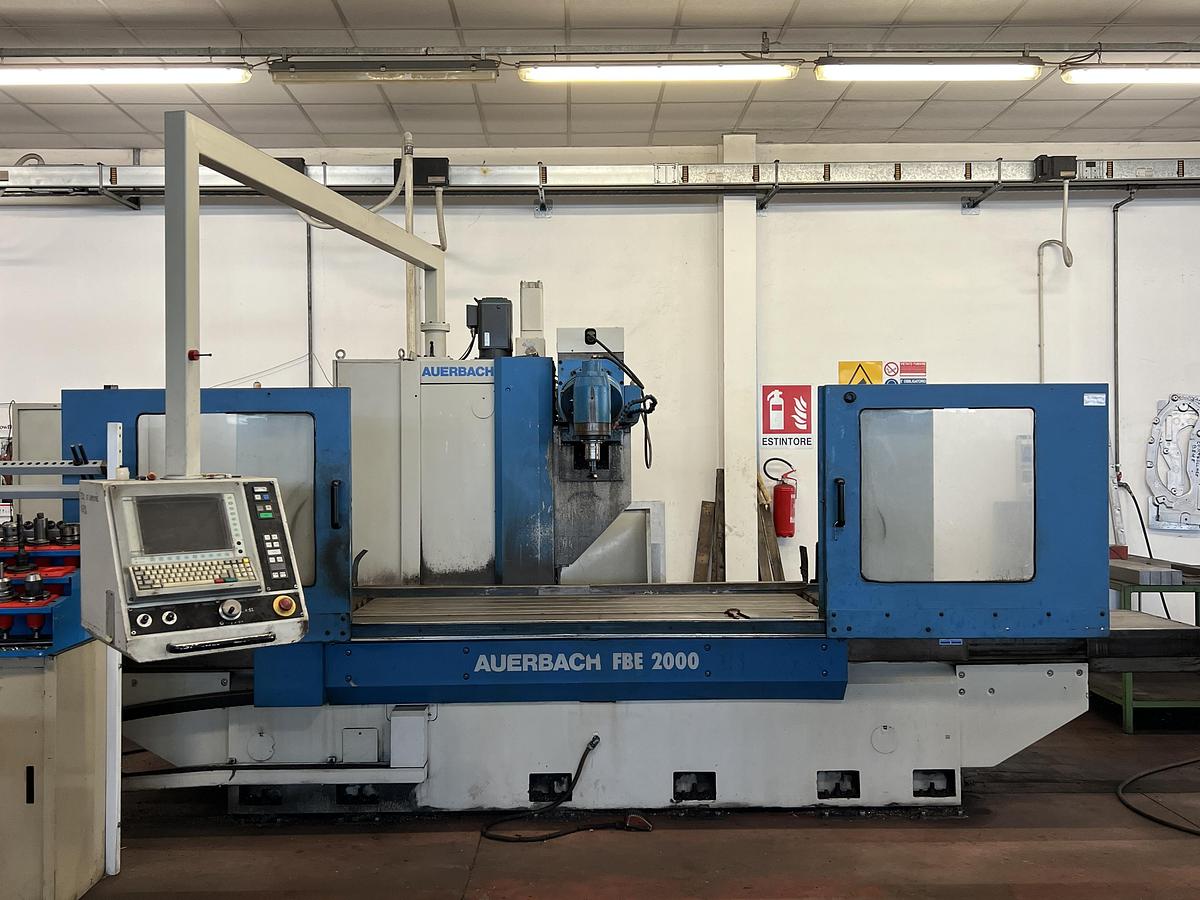 Usato FRESATRICE A BANCO FISSO AUERBACH FBE 2000