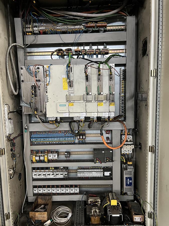 Usato FRESATRICE A PORTALE  KONDIA HM315