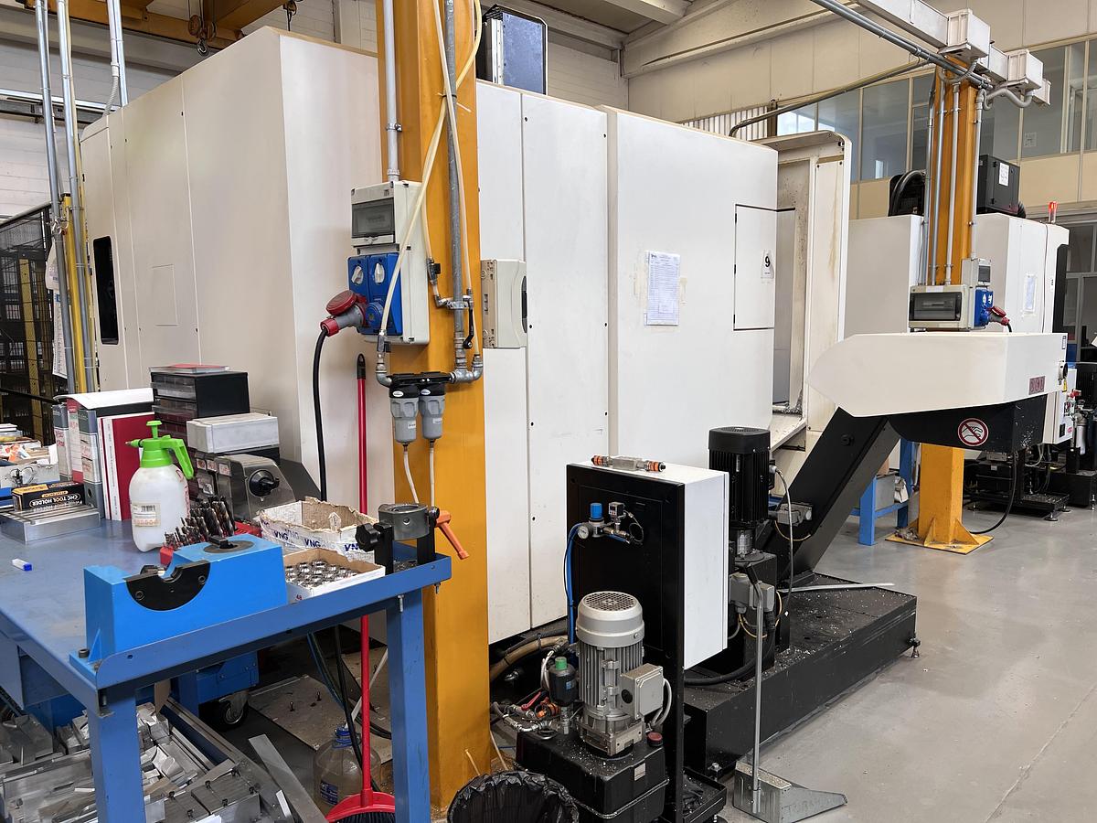 Usato CENTRO DI LAVORO VERTICALE DECKEL MAHO mod. DMC 500 Linear