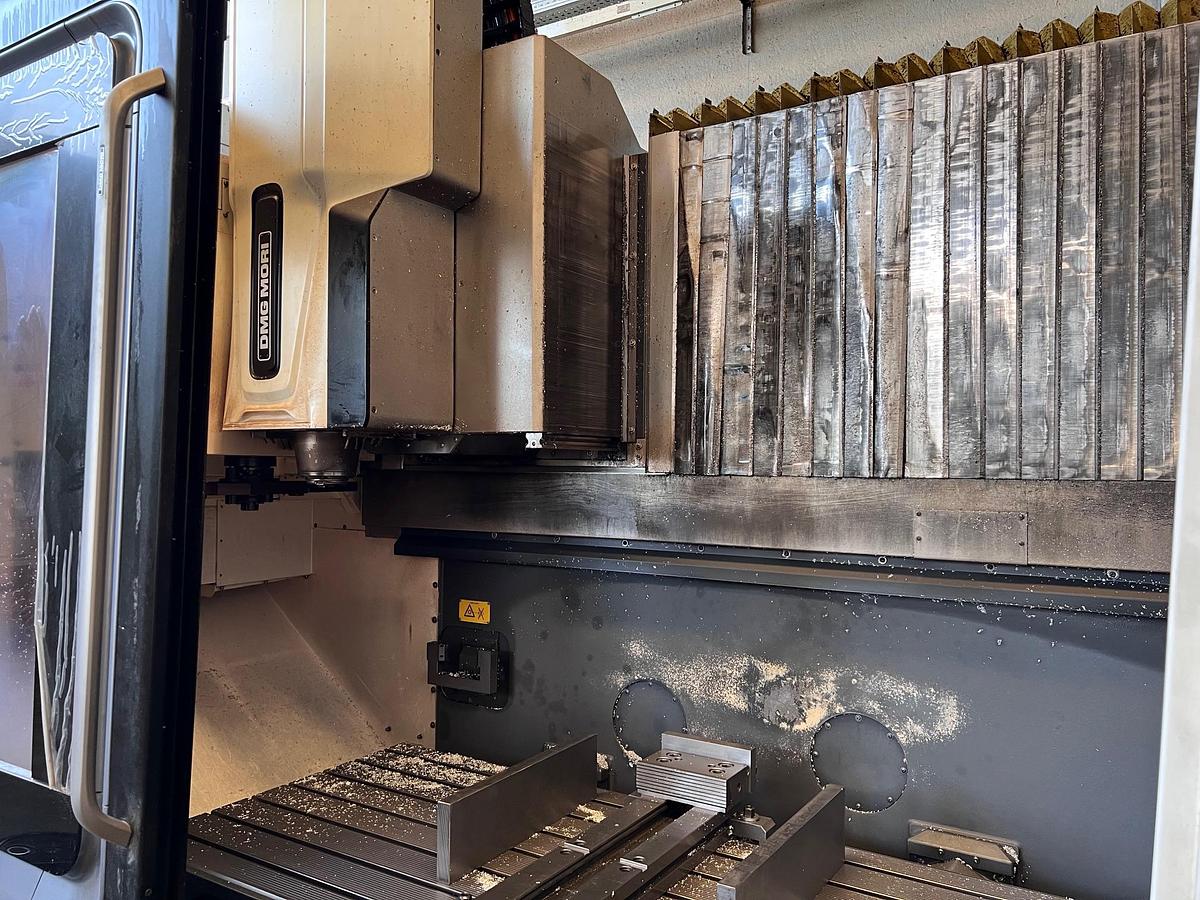 Used Centro di lavoro DMG MORI