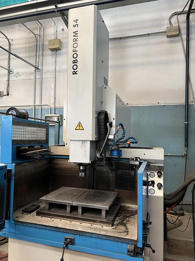 Usato ELETTROEROSIONE A TUFFO CHARMILLES ROBOFORM 54