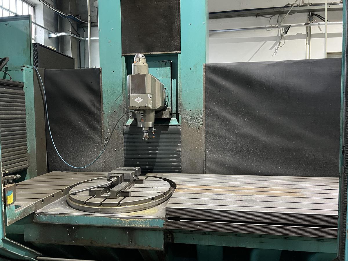 Usato CENTRO DI LAVORO USATO 5 ASSI OMV PARPAS mod. HS-320