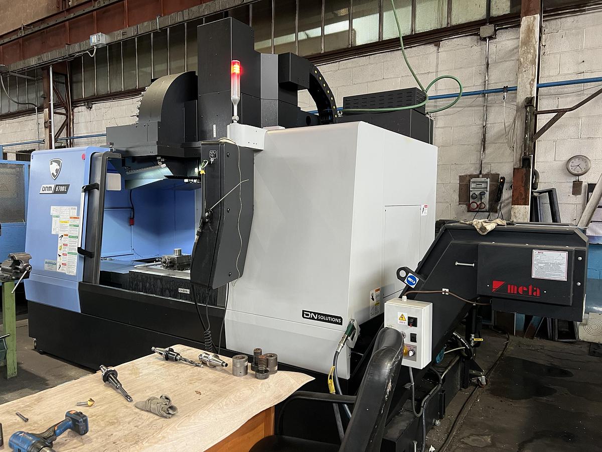 Usato CENTRO DI LAVORO DOOSAN DNM 6700L