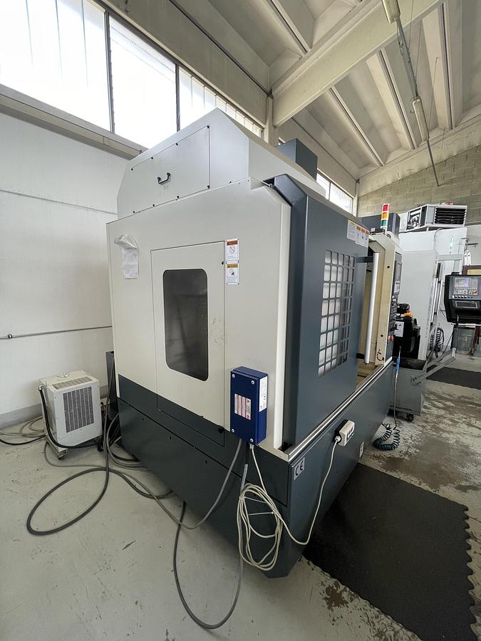 Usato CENTRO DI LAVORO TAI-TECH TV 7-D