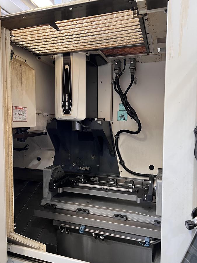 Usato CENTRO DI LAVORO USATO DMG MORI mod. CMX 800 V