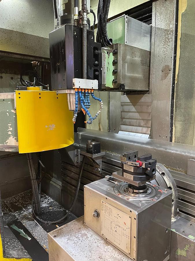 Usato CENTRO DI LAVORO C.B. FERRARI A 15 5 assi 