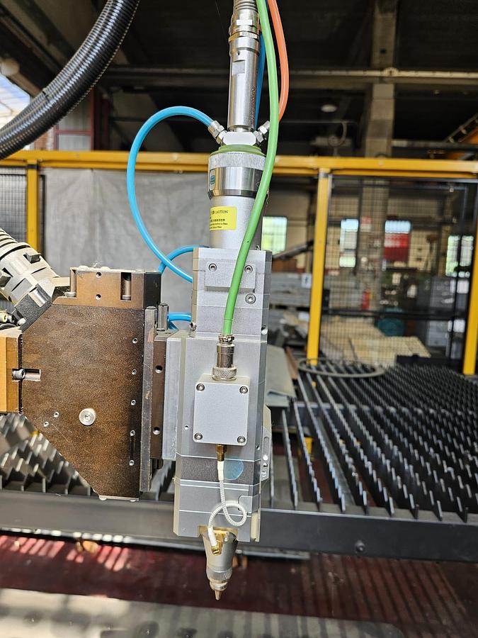 Usato TAGLIO LASER FIBRA 3D GOLDEN LASER BT240S0019