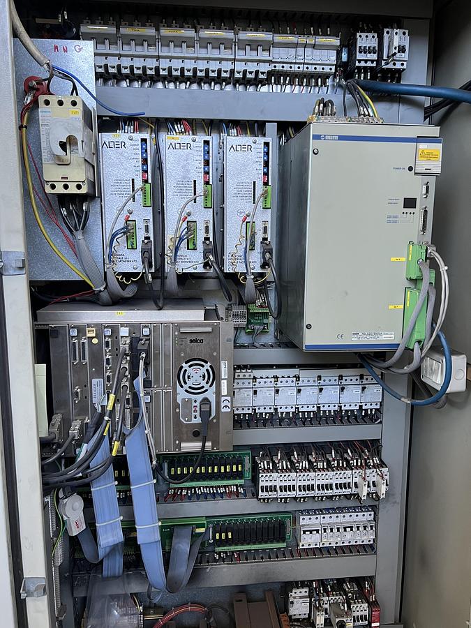 Usato CENTRO DI LAVORO PAVENTA mod. SPEED 500