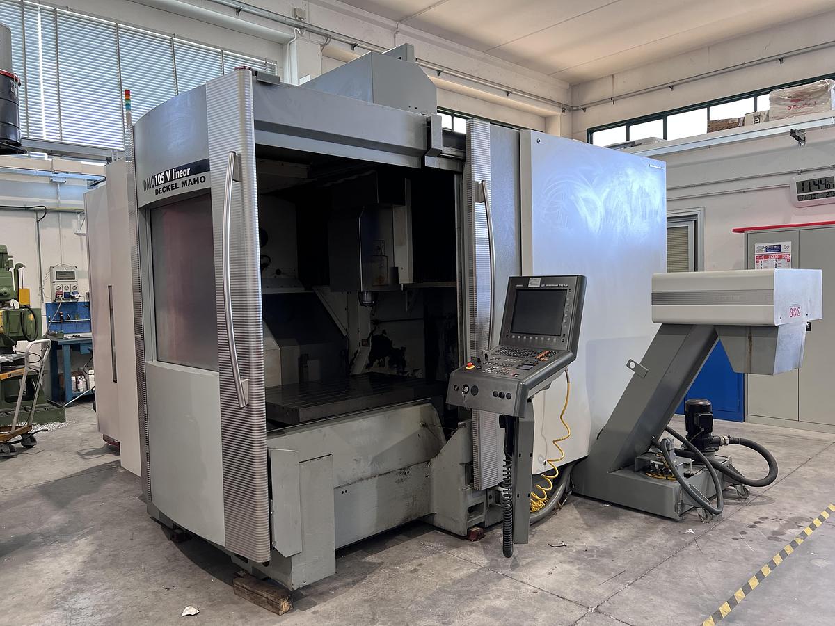 Usato CENTRO DI LAVORO VERTICALE DECKEL MAHO mod. DMC 500 Linear