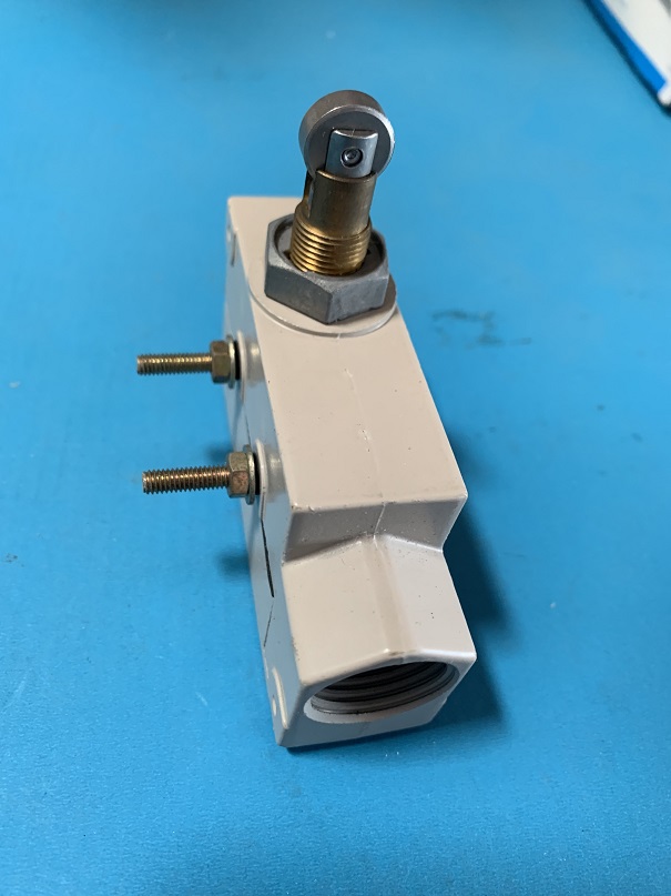 Used Omron Limit Switch ZF-021-2