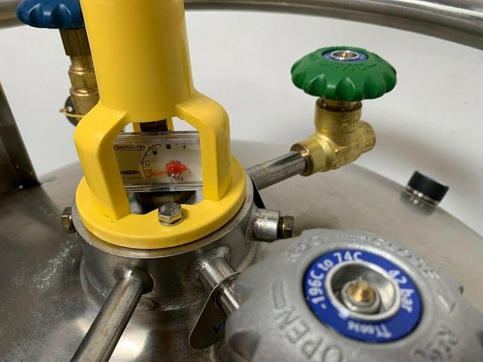 Used CHART Dura-Cyl 31836319 Liquid Nitrogen Container 230LP/230L