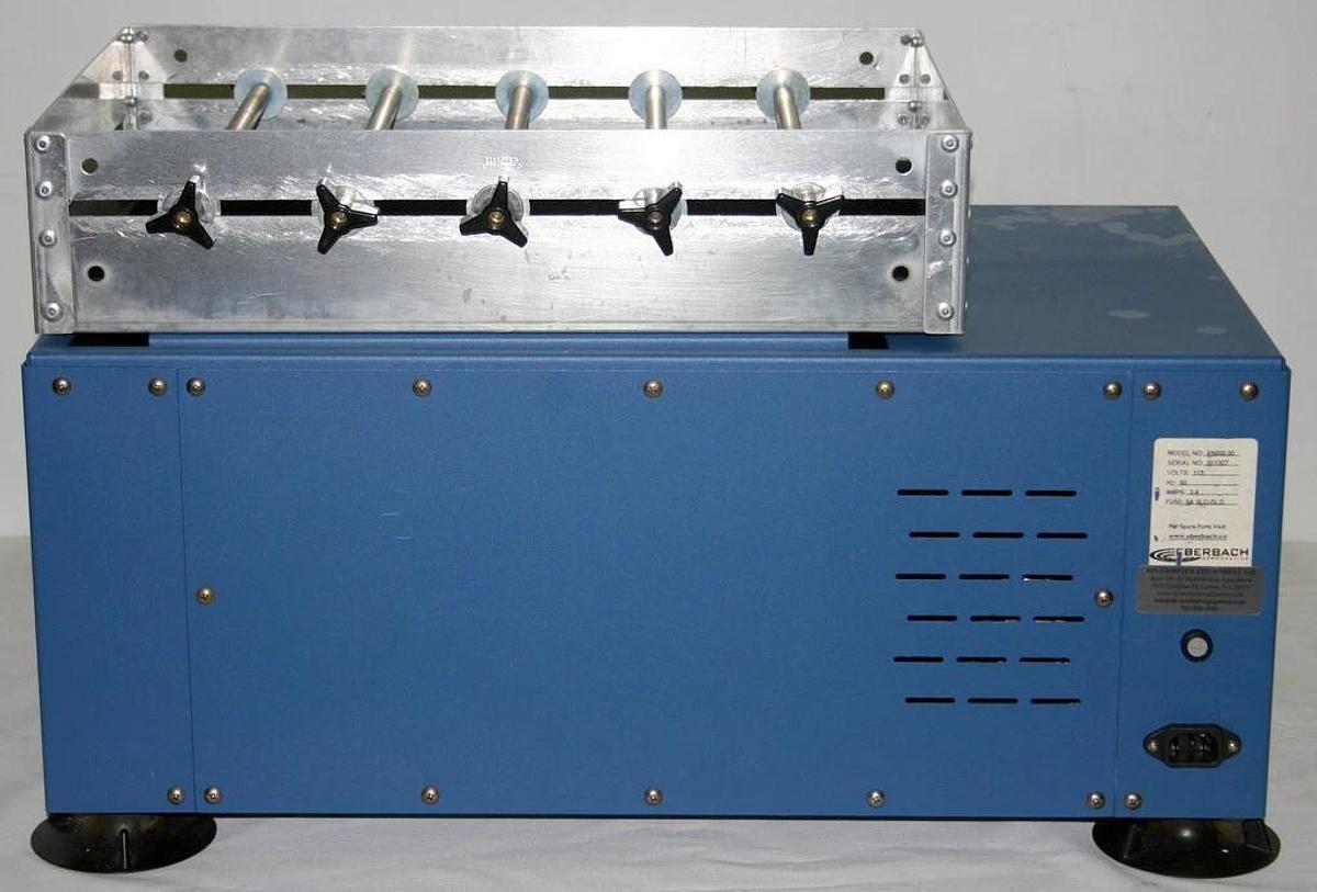 EBERBACH MEDIUM DUTY BENCHTOP SHAKER, MODEL E6000.00 WITH BOX CARRIER