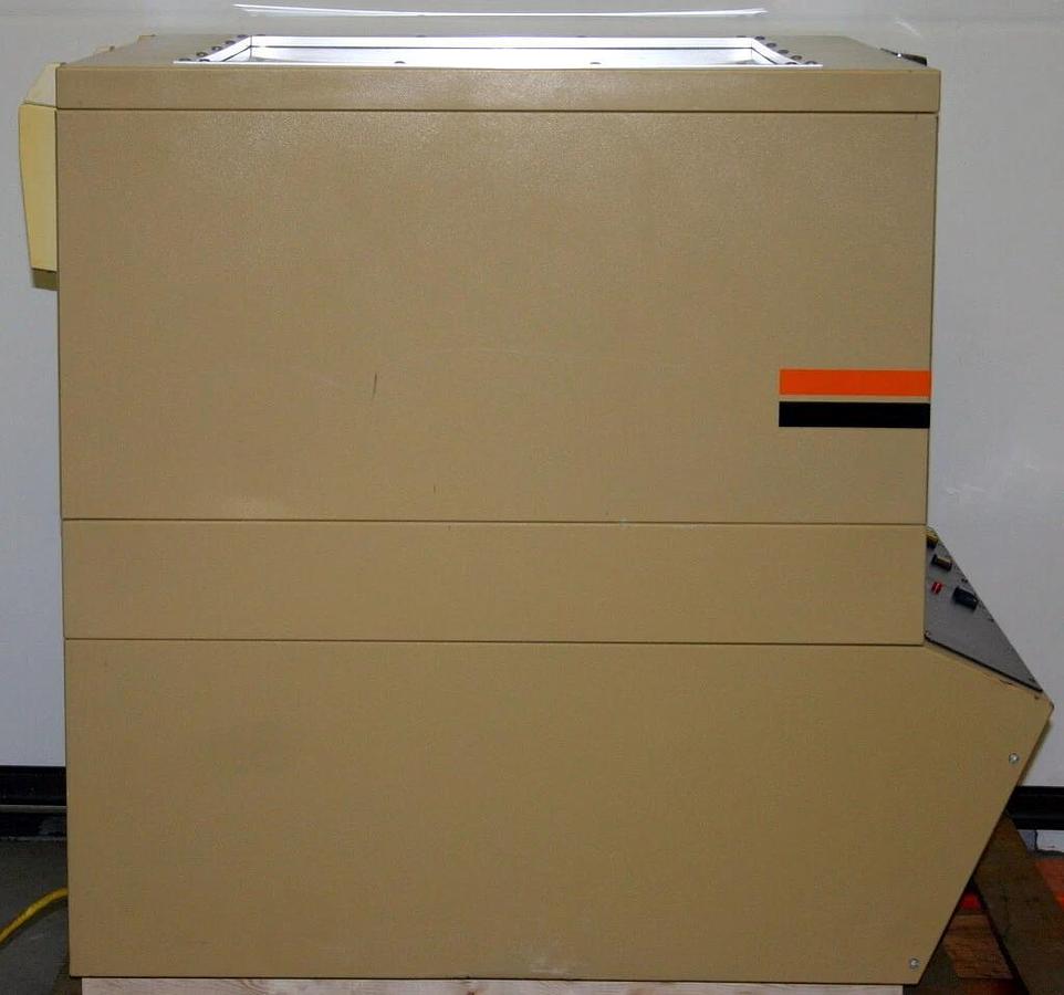 INFORS HT LARGE CAPACITY INCUBATOR SHAKER, MODEL RC-T, UV DECON & FLUORESCENT