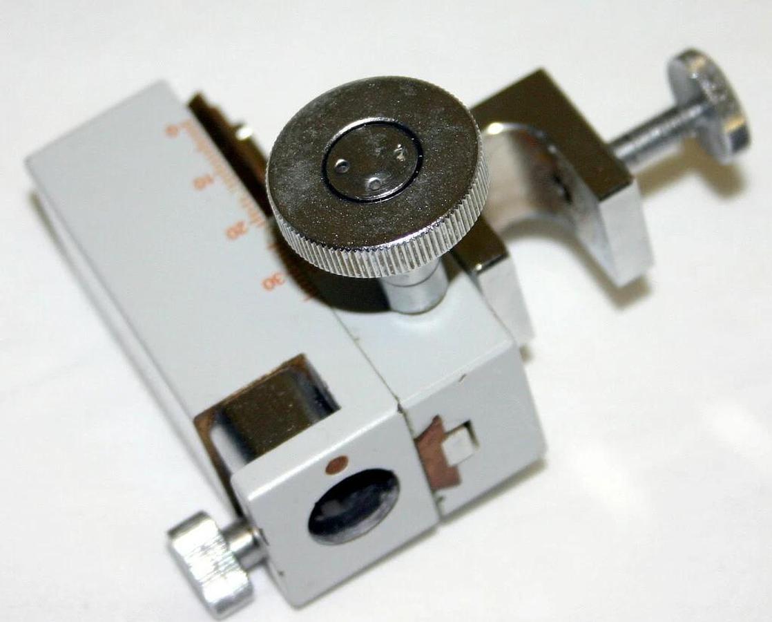 WORLD PRECISION INSTRUMENTS WPI MICROMANIPULATOR, MODEL TAURUSR (RIGHT-HANDED)